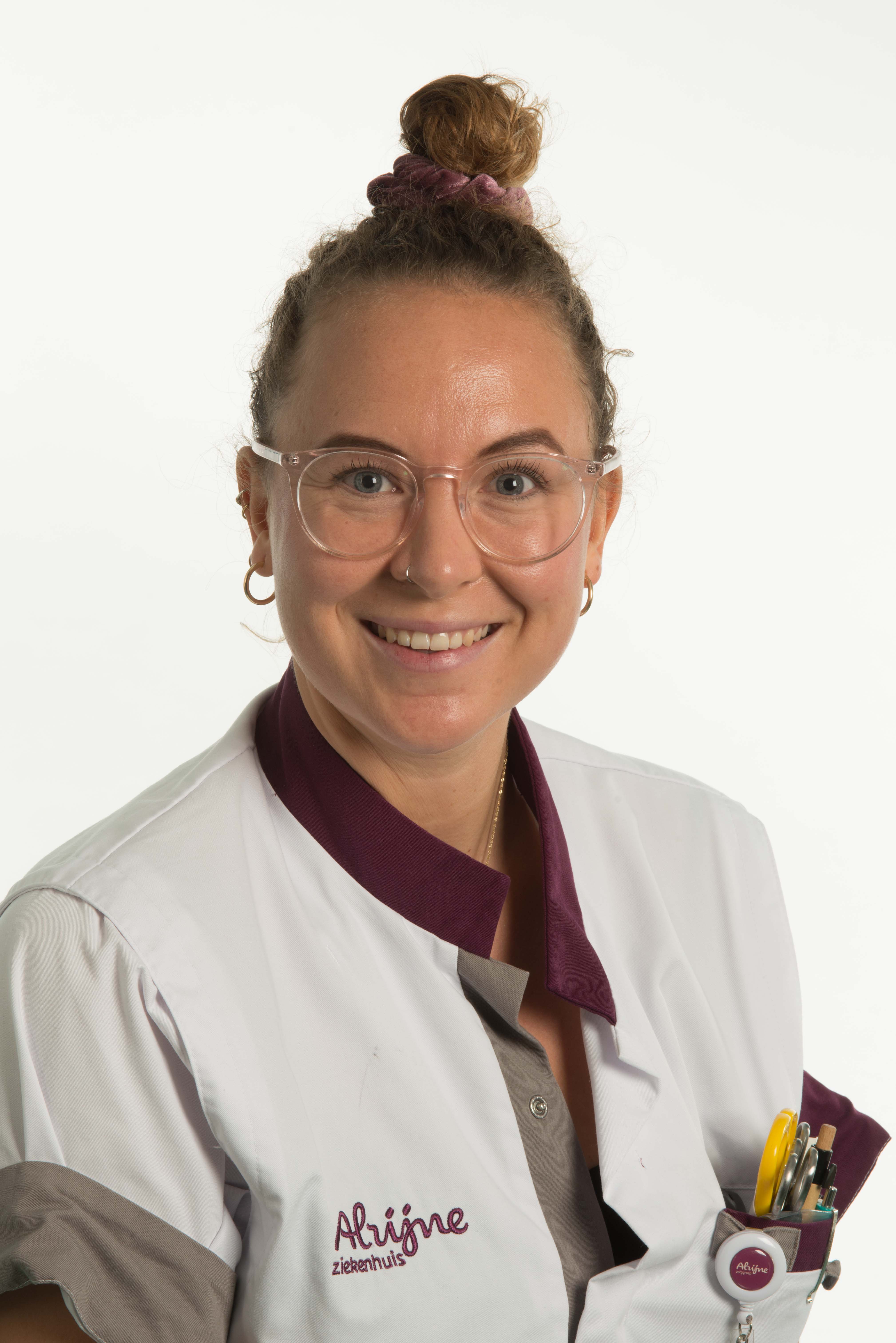 Huivenaar, L. (Lisa) 1