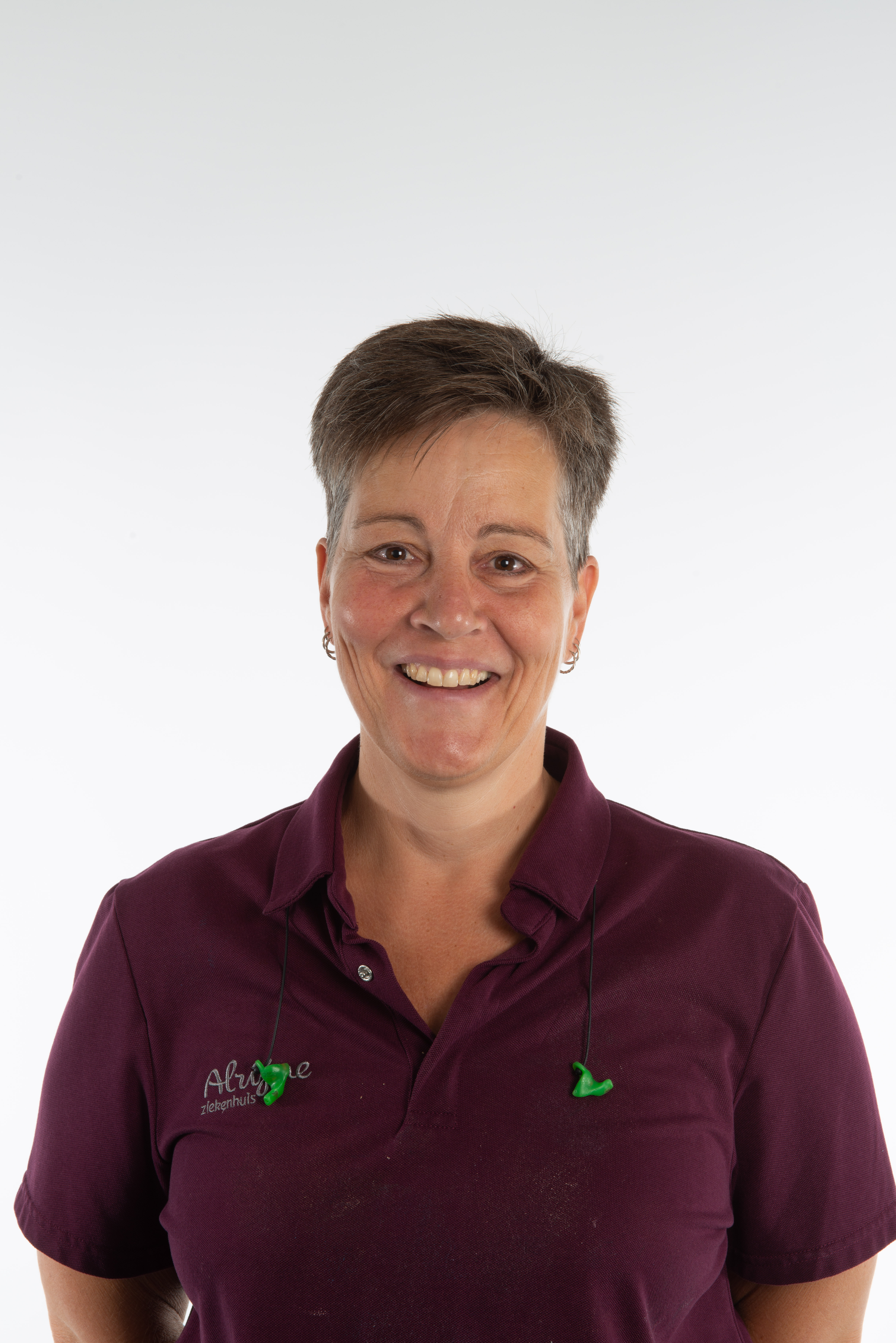 Karin Den Hertog 681000 9076